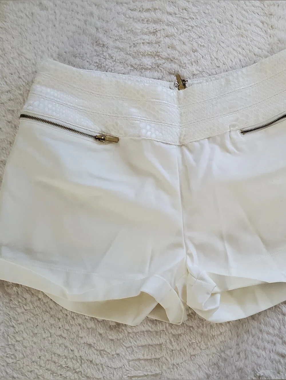 bebe White High-Waist Zip Pocket Shorts